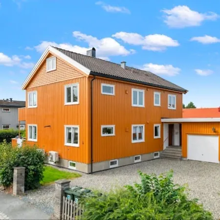 Romslig Nyrenovert Daire *